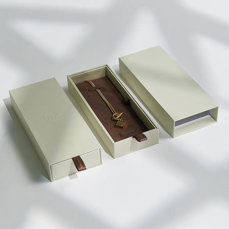 Custom Product 08 — corporate gift Dubai